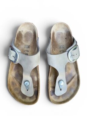 Birkenstock Gizeh Big Buckle Nubuck Sandals in Dove Gray • Size 38 Reg/Wide